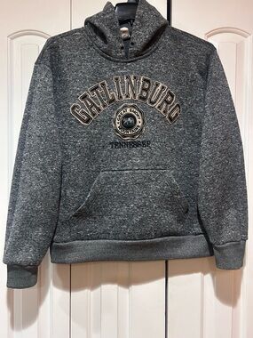 Gatlinburg Men's Gray Crewneck Pullover Hoodie